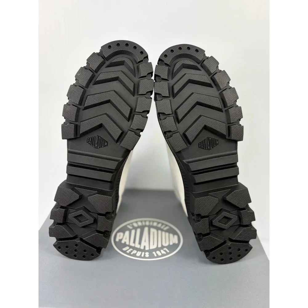Palladium Revolt Hi TX Women 7.5 Star White Black Canvas Platform Lug Sole Boots